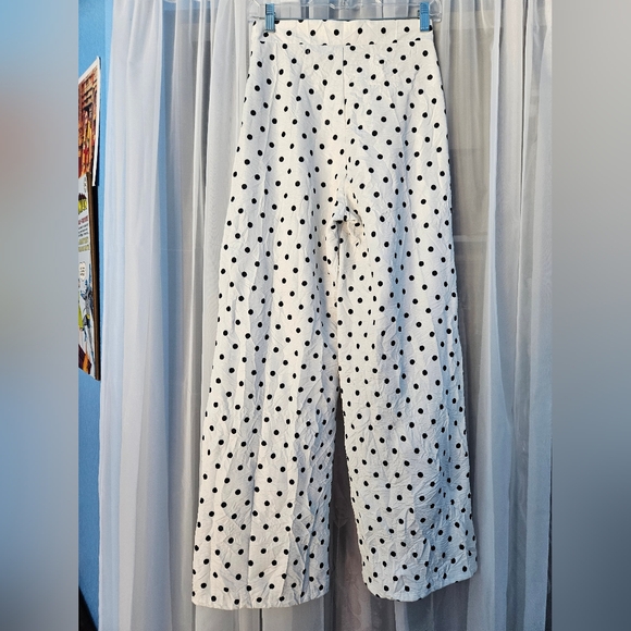 Zara Polka Dot White Wrinkle High Waist Trousers - Picture 6 of 9